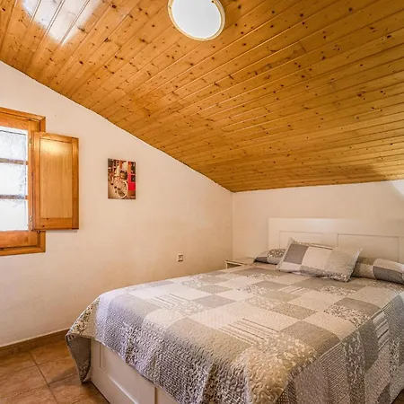 Holiday home Awesome In Riells I Viabrea With Wifi *